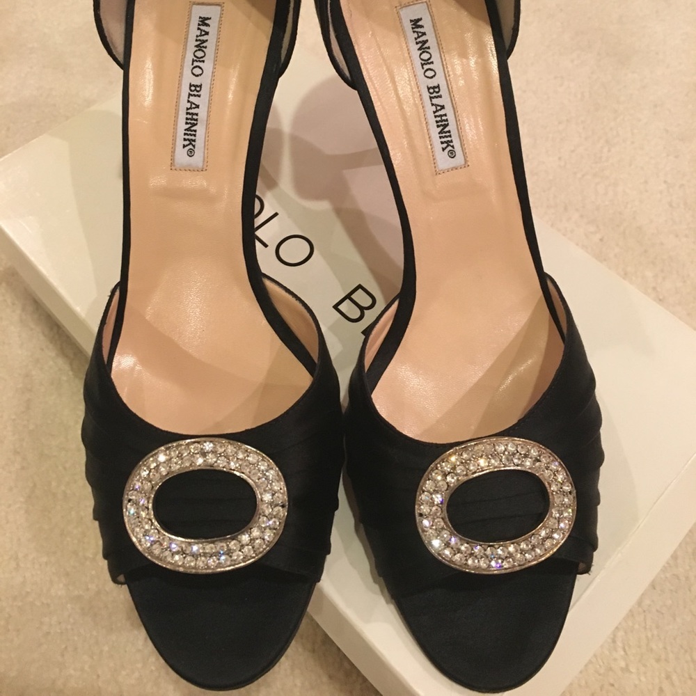 Manolo Blahnik black evening heels - Picture 2 of 3